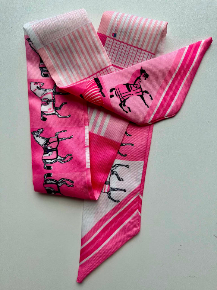 The Finishing Touch Scarf