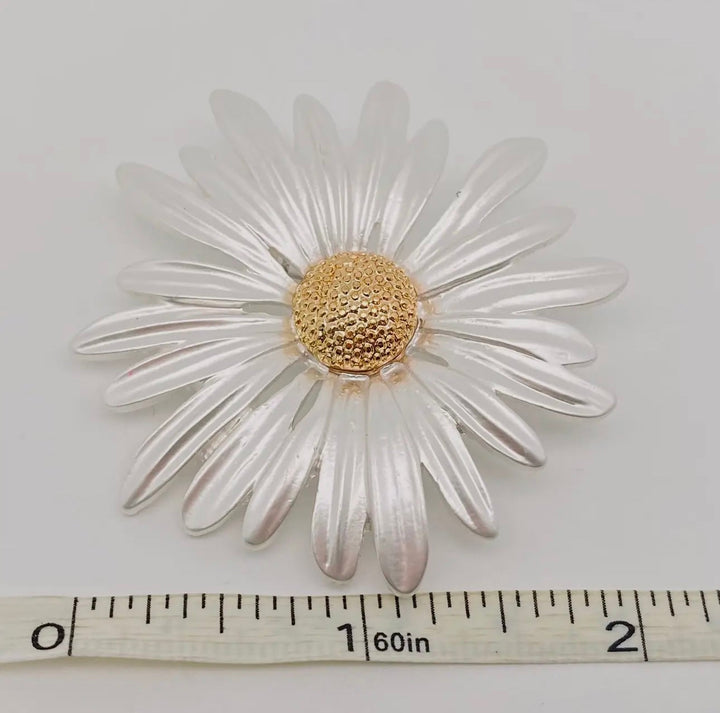 Baking Daisy Flower Brooch