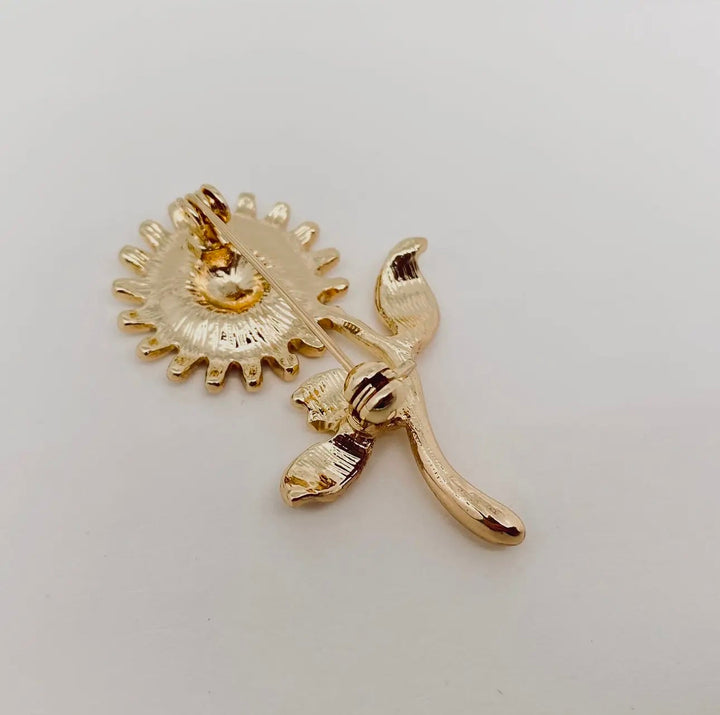 Daisy Brooch