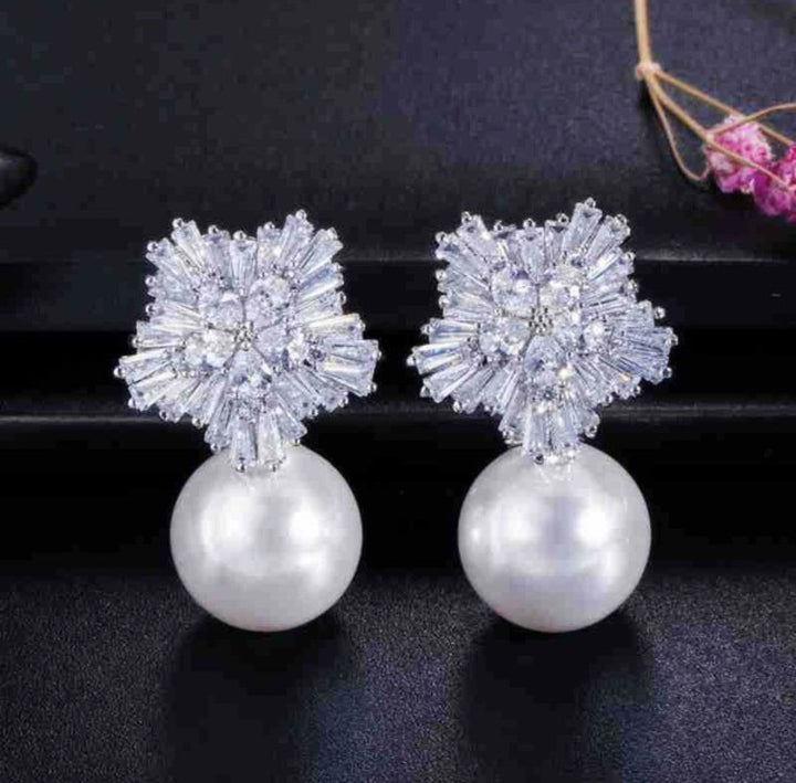 Snowflake Pearl Drop Earring